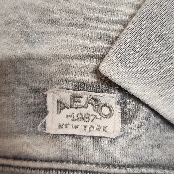 Aeropostale brand hooded sweatshirt - Picture 5 of 8